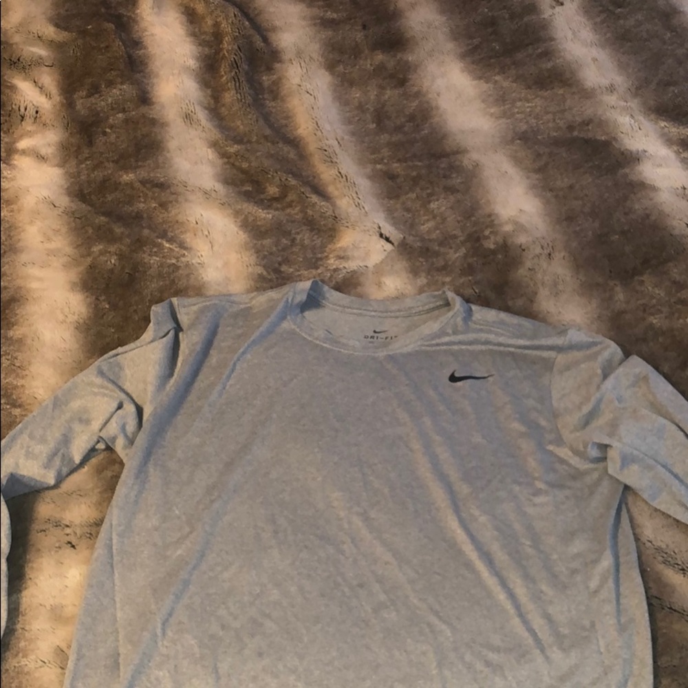 Nike long sleeve dry-fit grey